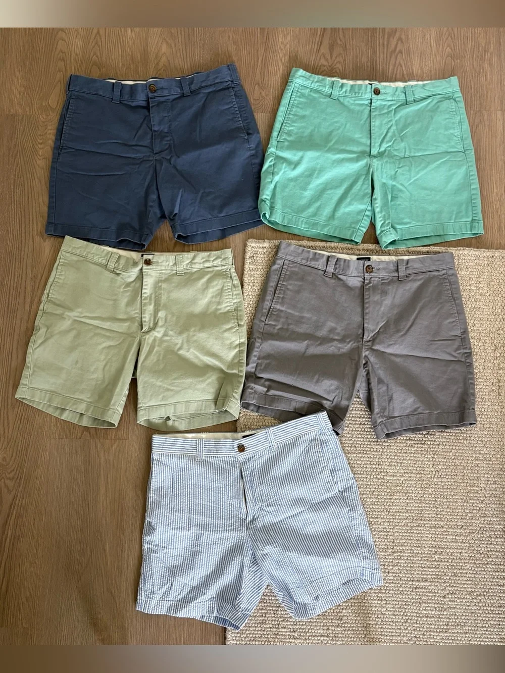 Men’s J.Crew 7” Shorts Size 33